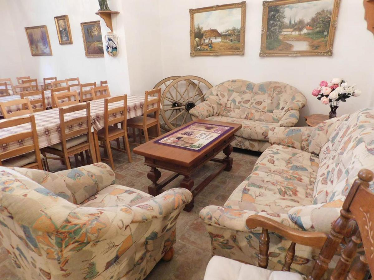 Joe Bacsi Rezidenciaja Apartment Kisharsany ภายนอก รูปภาพ