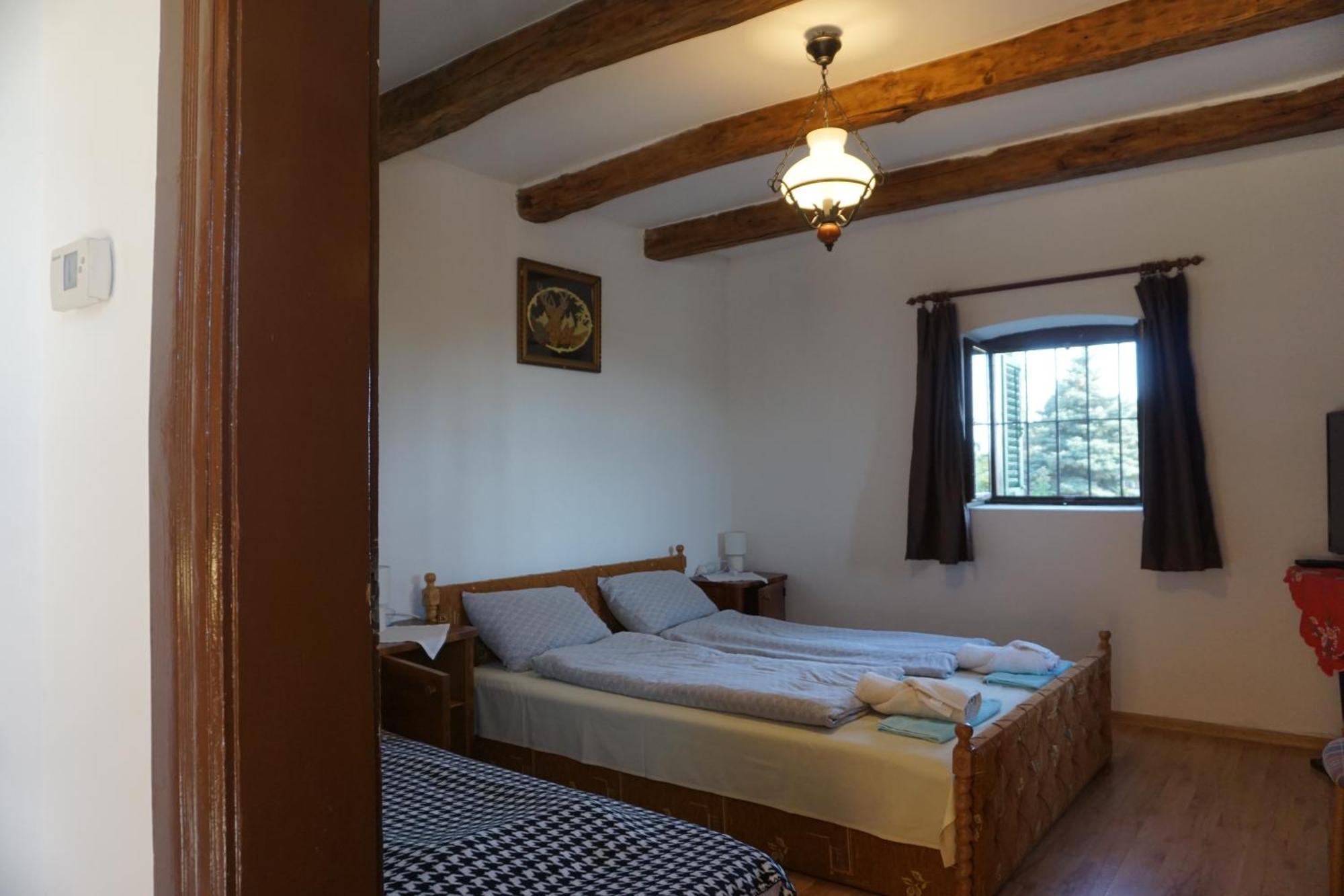 Joe Bacsi Rezidenciaja Apartment Kisharsany ภายนอก รูปภาพ